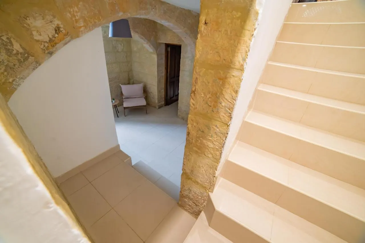 Carmelita Maisonette Valletta Lägenhet
