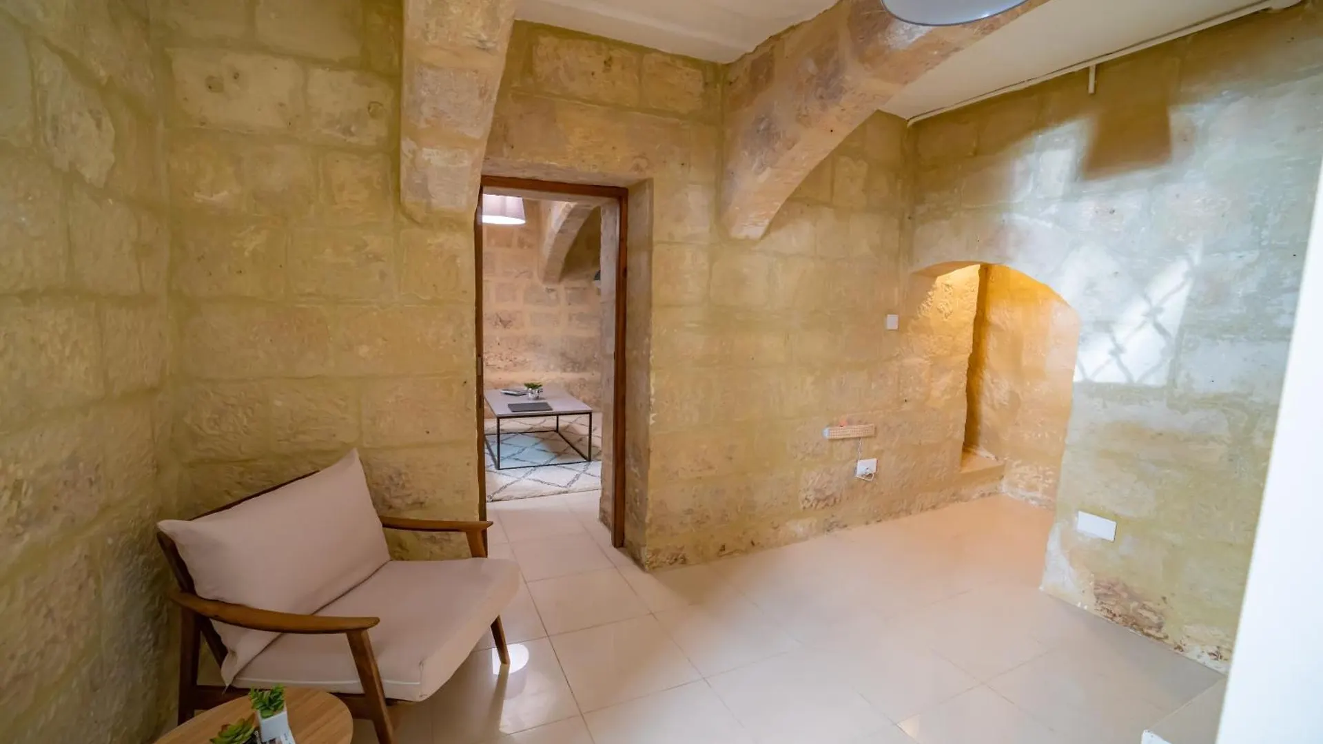 Carmelita Maisonette Valletta 0*,
